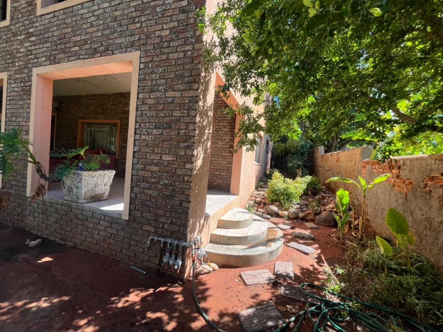 4 Bedroom Property for Sale in Die Rand Northern Cape